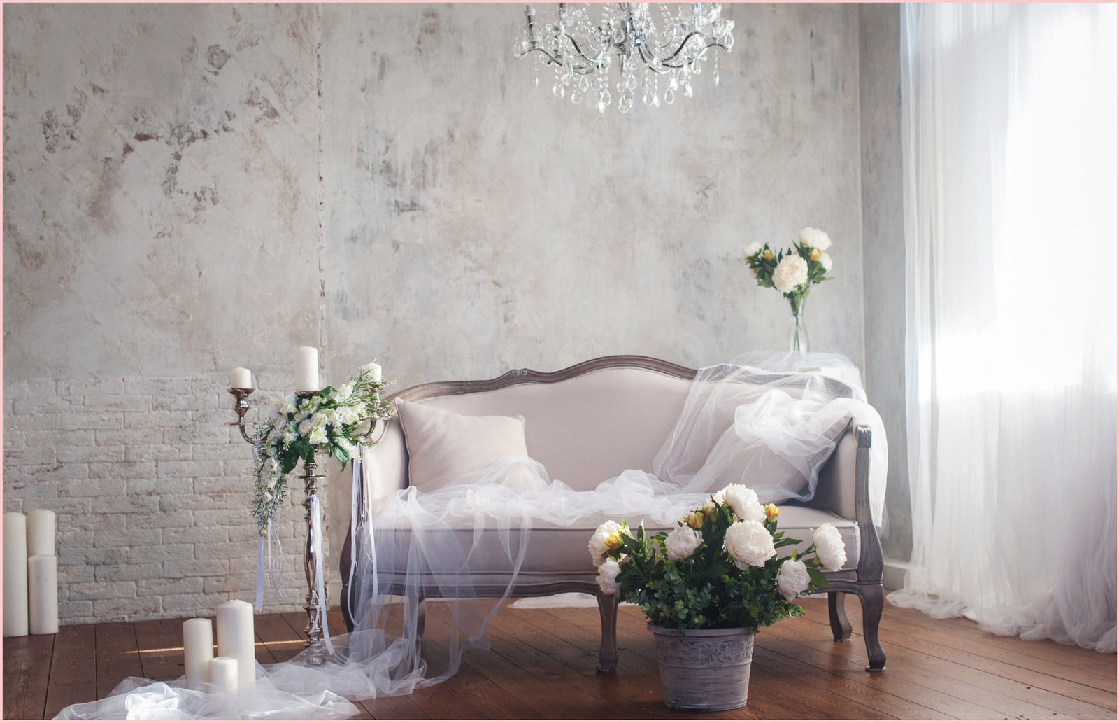 Candlelit Italian room with white flowers — atmosphere held before guests arrive